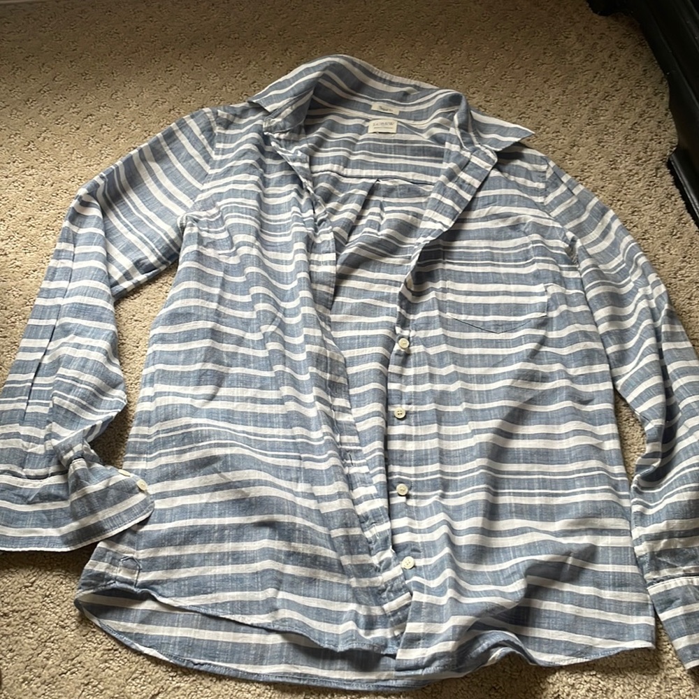 Light button up top